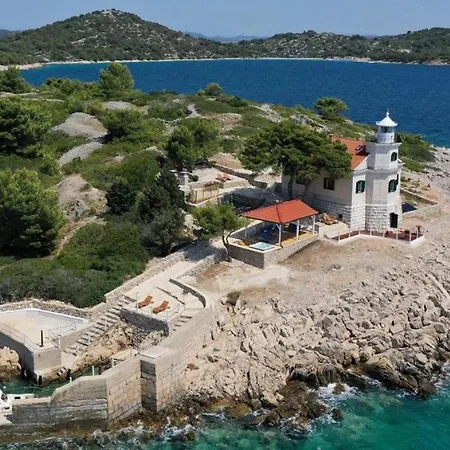 Lighthouse Prisnjak 别墅 *